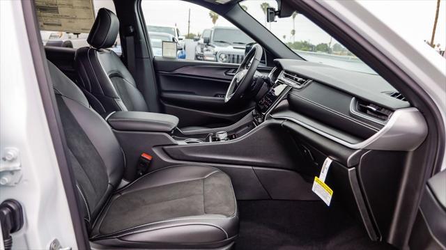 new 2025 Jeep Grand Cherokee L car, priced at $37,880