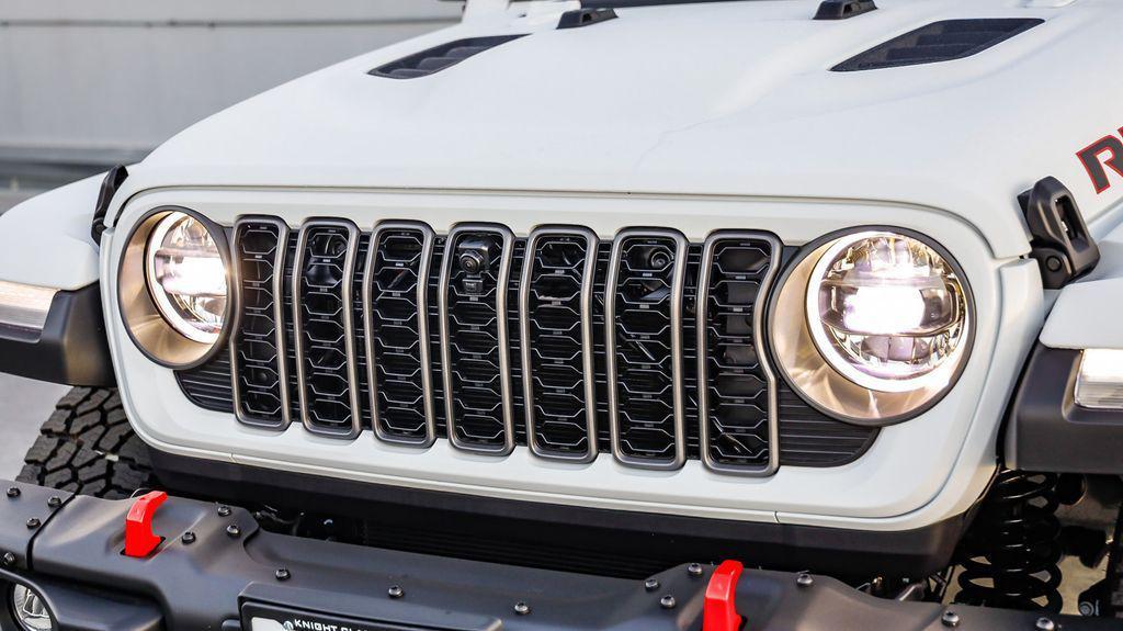 new 2025 Jeep Gladiator car, priced at $50,377