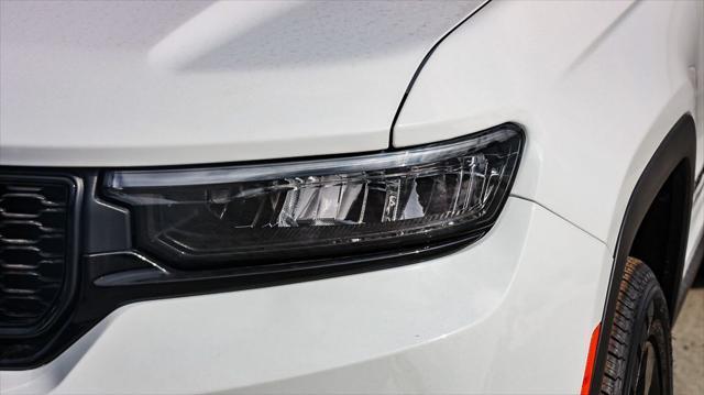 new 2025 Jeep Grand Cherokee car, priced at $44,890