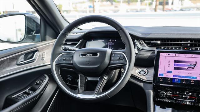 new 2025 Jeep Grand Cherokee car, priced at $44,890