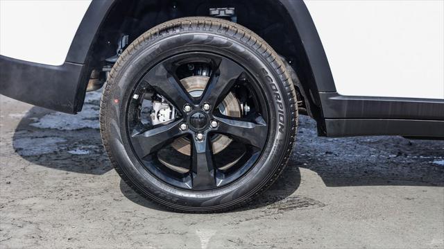 new 2025 Jeep Grand Cherokee car, priced at $44,890