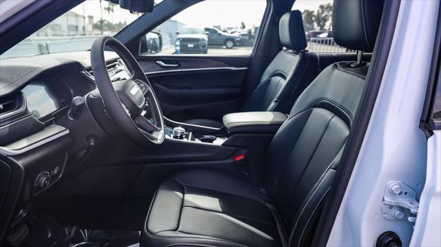 new 2025 Jeep Grand Cherokee car, priced at $44,890