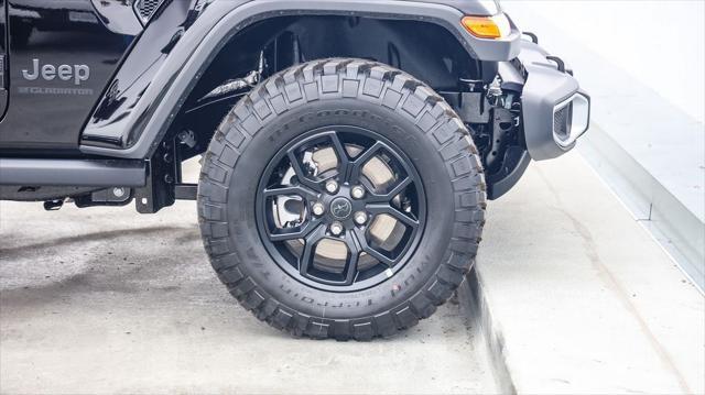 new 2025 Jeep Gladiator car, priced at $45,985