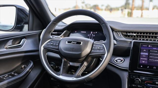 new 2025 Jeep Grand Cherokee L car, priced at $39,175