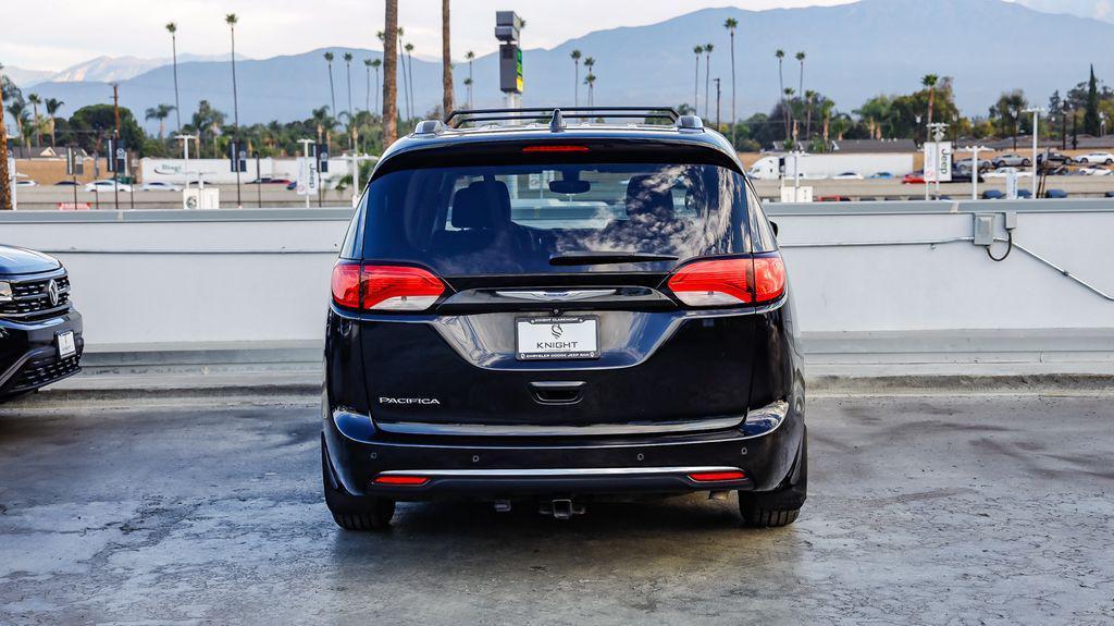 used 2018 Chrysler Pacifica car, priced at $12,795