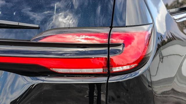 new 2025 Chrysler Pacifica Hybrid car, priced at $44,505