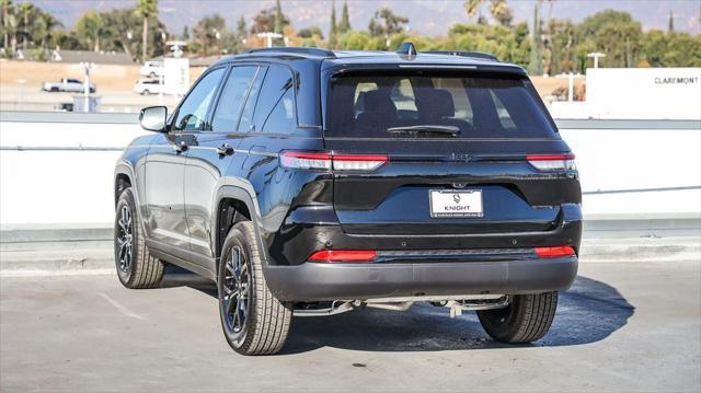 new 2025 Jeep Grand Cherokee car, priced at $36,030