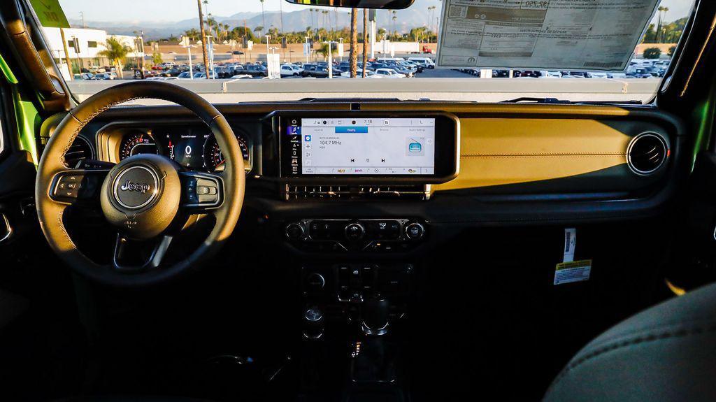 new 2025 Jeep Gladiator car, priced at $51,127