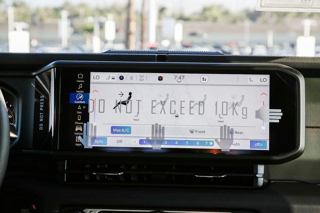 new 2025 Jeep Gladiator car, priced at $48,690