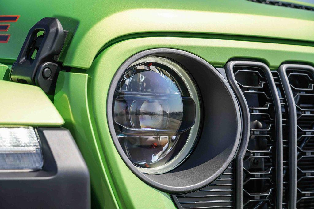 new 2025 Jeep Gladiator car, priced at $45,430
