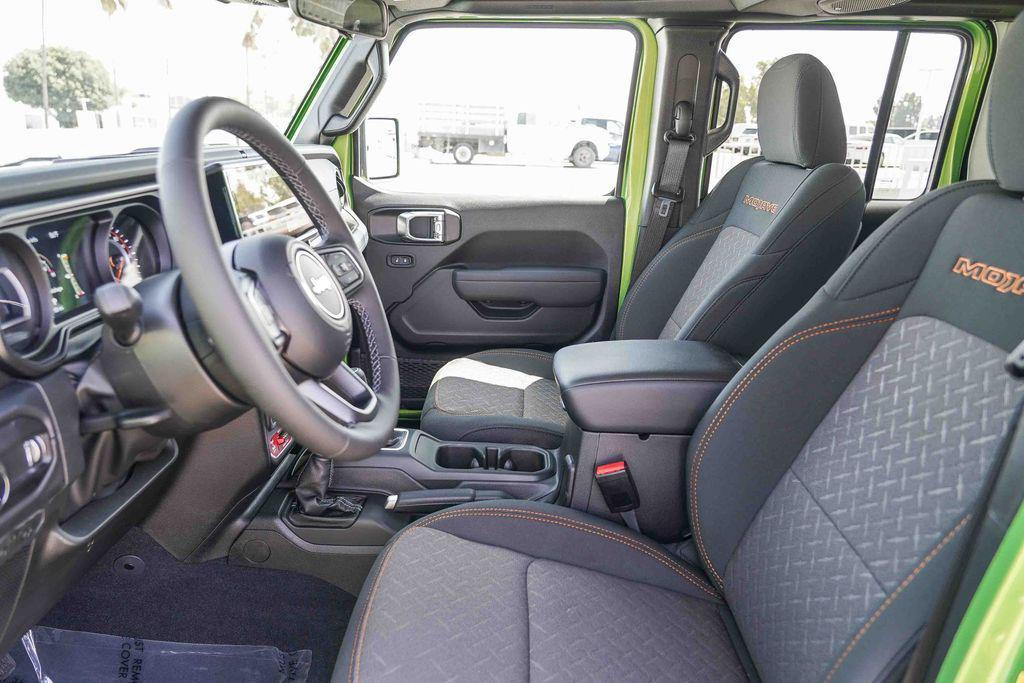 new 2025 Jeep Gladiator car, priced at $45,430