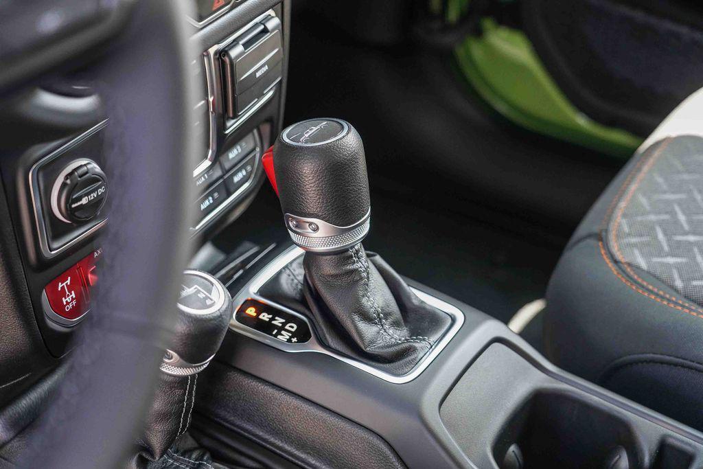 new 2025 Jeep Gladiator car, priced at $45,430