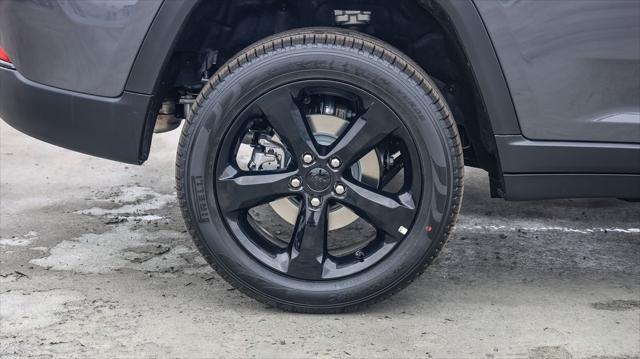 new 2025 Jeep Grand Cherokee car, priced at $39,470