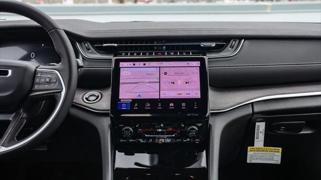 new 2025 Jeep Grand Cherokee car, priced at $40,220