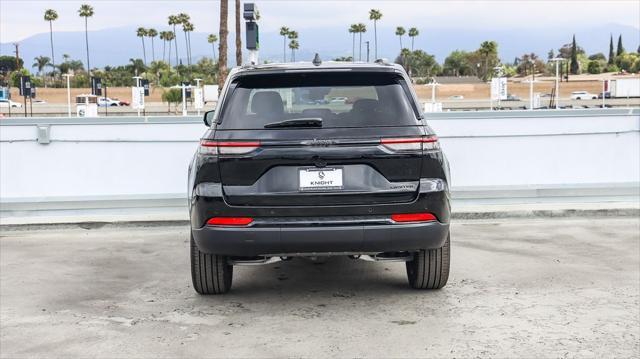 new 2025 Jeep Grand Cherokee car, priced at $40,220