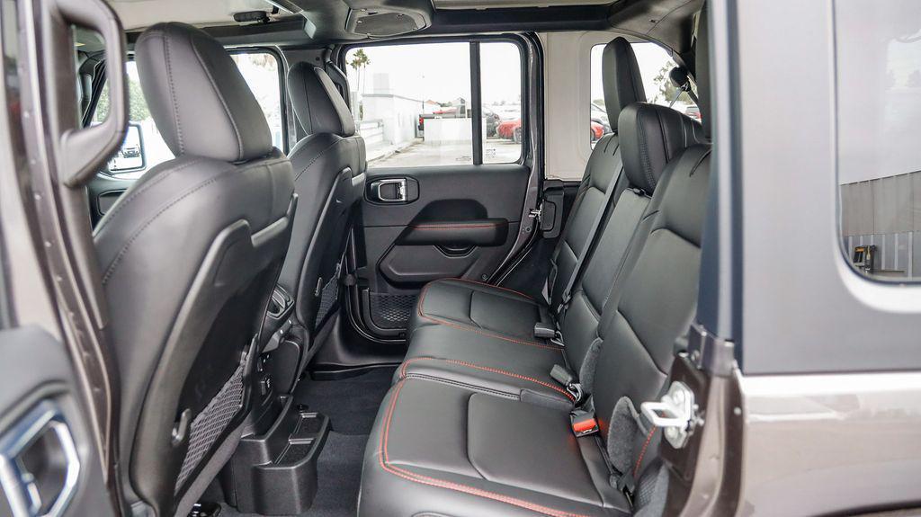 new 2025 Jeep Wrangler car, priced at $52,435