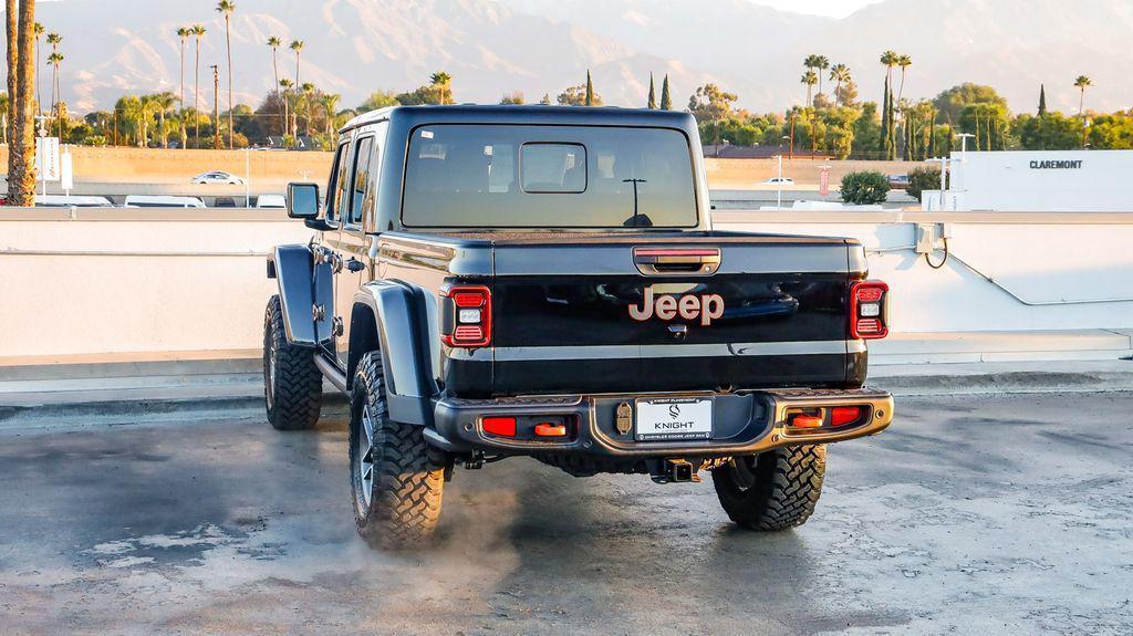 new 2025 Jeep Gladiator car, priced at $51,612