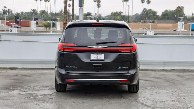 used 2024 Chrysler Pacifica Hybrid car, priced at $26,995