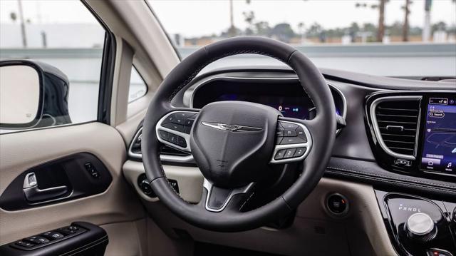 used 2024 Chrysler Pacifica Hybrid car, priced at $26,995