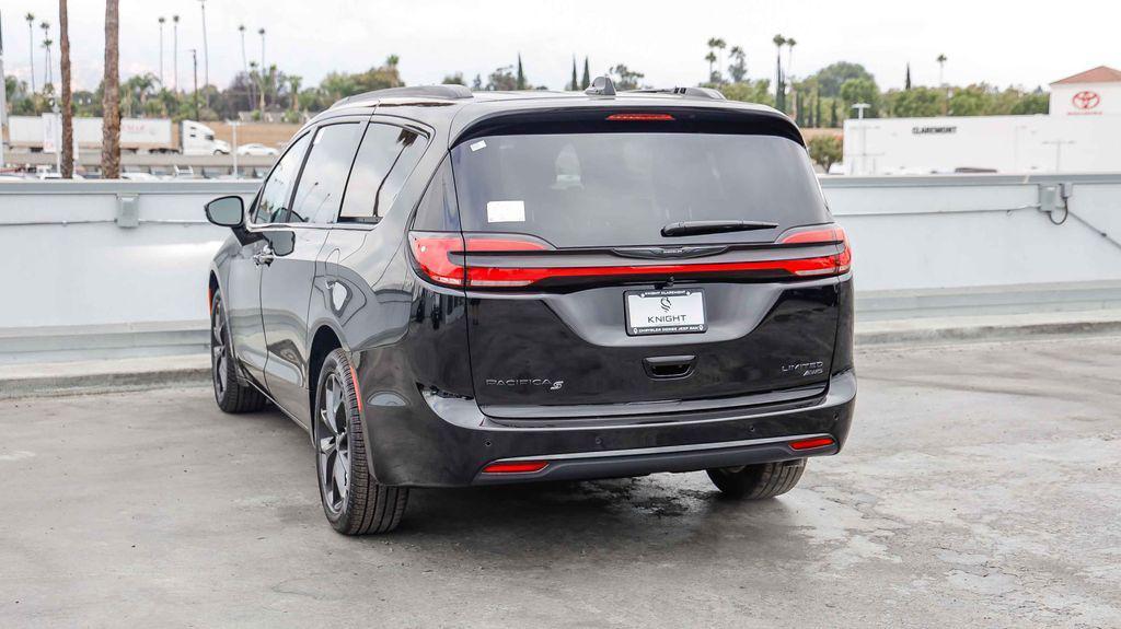 new 2026 Chrysler Pacifica car, priced at $51,182