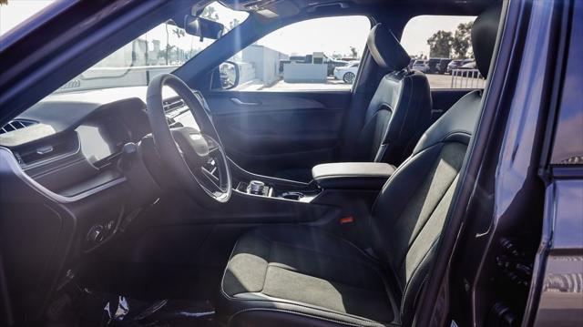 new 2025 Jeep Grand Cherokee L car, priced at $40,625