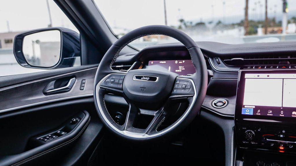 new 2025 Jeep Grand Cherokee L car, priced at $46,738