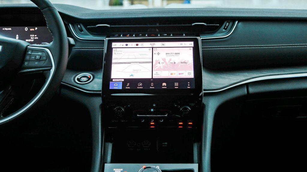 new 2025 Jeep Grand Cherokee L car, priced at $46,738