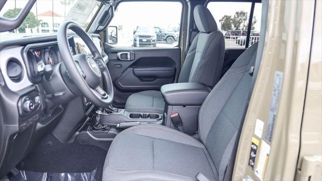 new 2025 Jeep Gladiator car, priced at $40,235