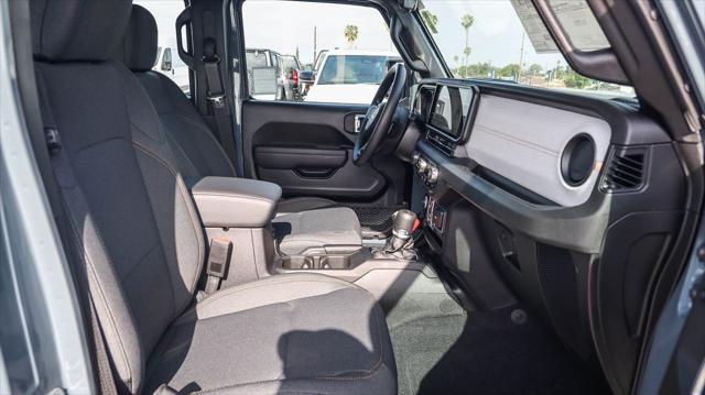 new 2025 Jeep Gladiator car, priced at $37,110