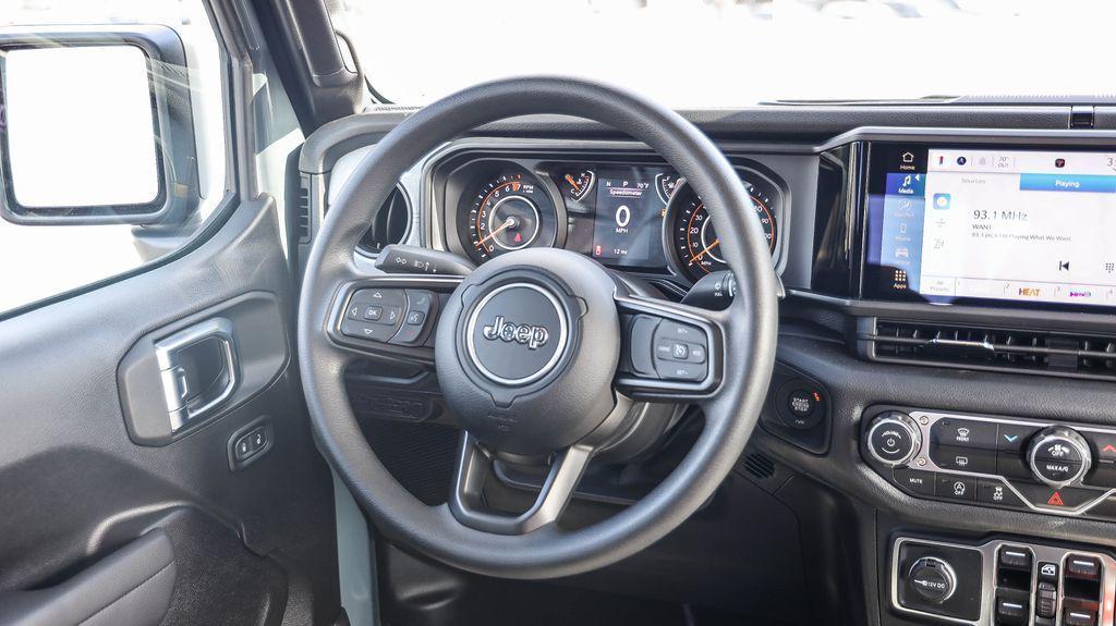 new 2025 Jeep Gladiator car, priced at $35,860