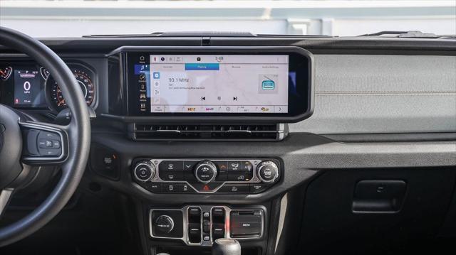 new 2025 Jeep Gladiator car, priced at $37,110