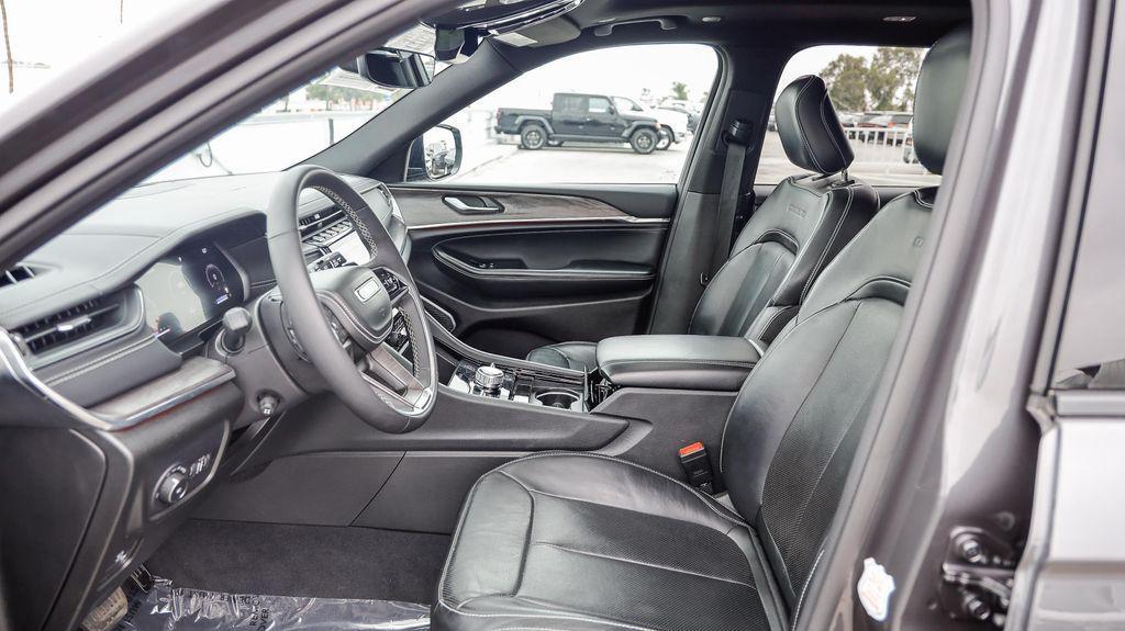 used 2023 Jeep Grand Cherokee L car, priced at $33,995