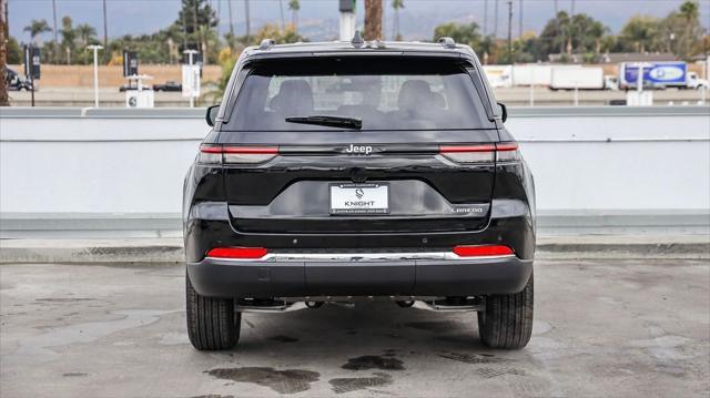 new 2025 Jeep Grand Cherokee car, priced at $31,175