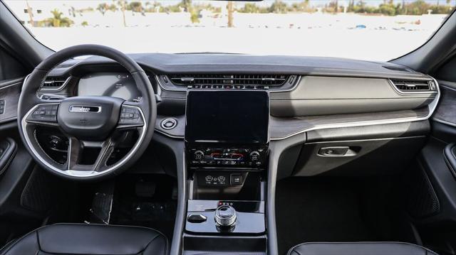 new 2025 Jeep Grand Cherokee car, priced at $44,035