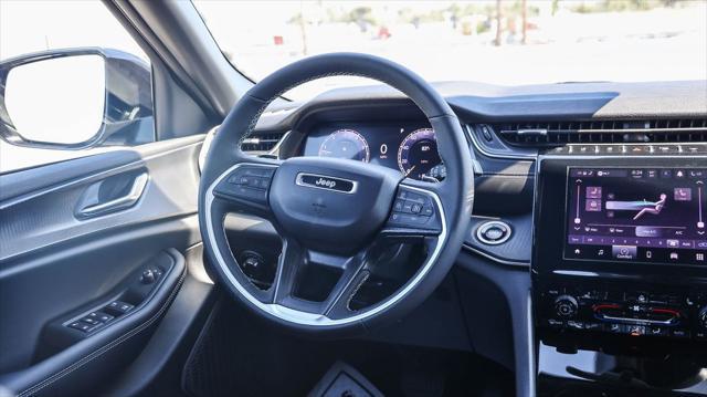 new 2025 Jeep Grand Cherokee car, priced at $36,730