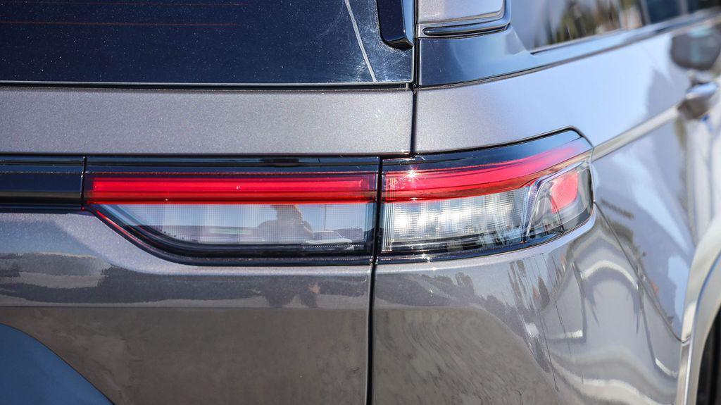 new 2025 Jeep Grand Cherokee car, priced at $32,178