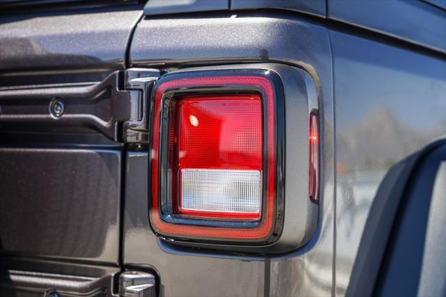 new 2025 Jeep Wrangler car, priced at $40,175