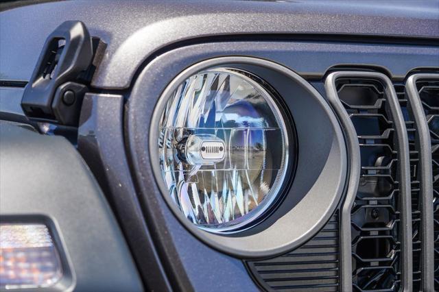 new 2025 Jeep Wrangler car, priced at $40,175