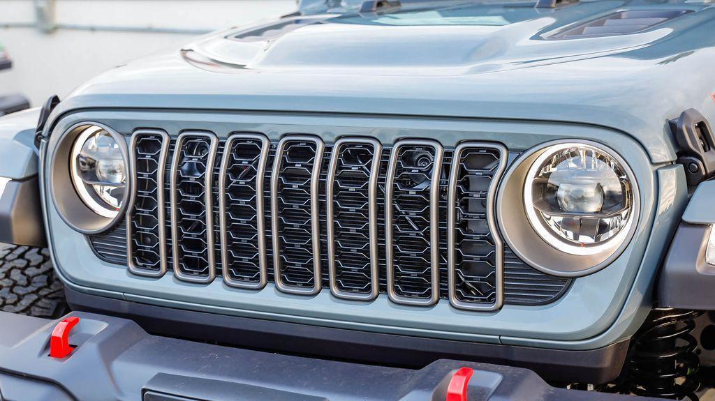 new 2025 Jeep Wrangler car, priced at $56,587