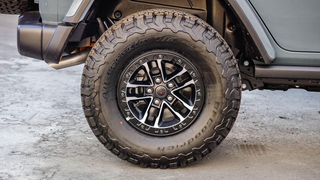 new 2025 Jeep Wrangler car, priced at $56,587