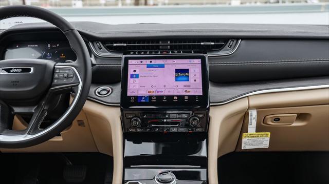 new 2025 Jeep Grand Cherokee car, priced at $41,270