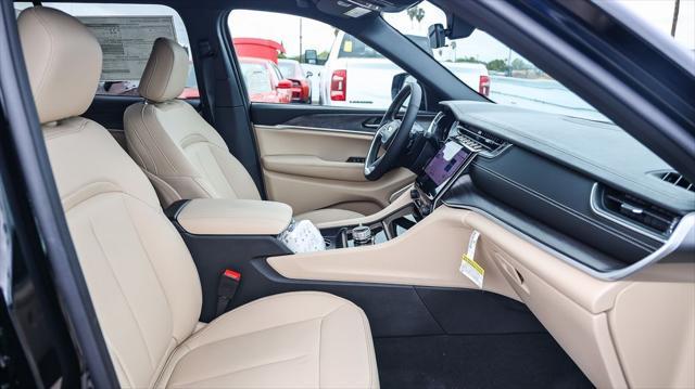 new 2025 Jeep Grand Cherokee car, priced at $41,270