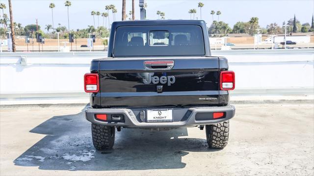 new 2025 Jeep Gladiator car, priced at $44,390