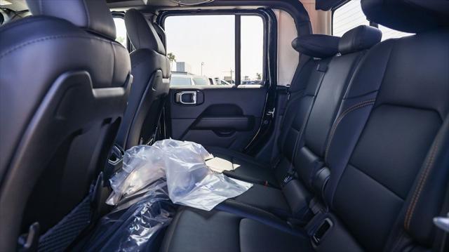 new 2025 Jeep Gladiator car, priced at $44,390