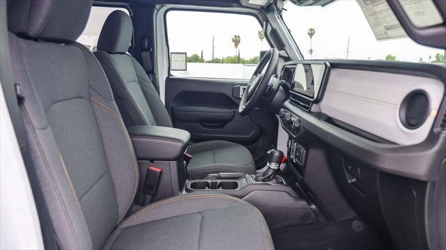 new 2025 Jeep Gladiator car, priced at $41,265