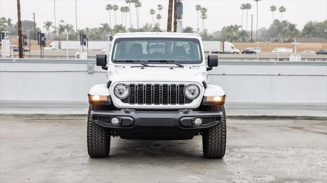 new 2025 Jeep Gladiator car, priced at $34,790