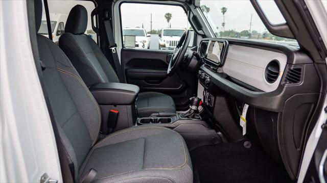 new 2025 Jeep Gladiator car, priced at $34,790