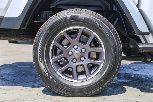 used 2023 Jeep Gladiator car, priced at $27,995