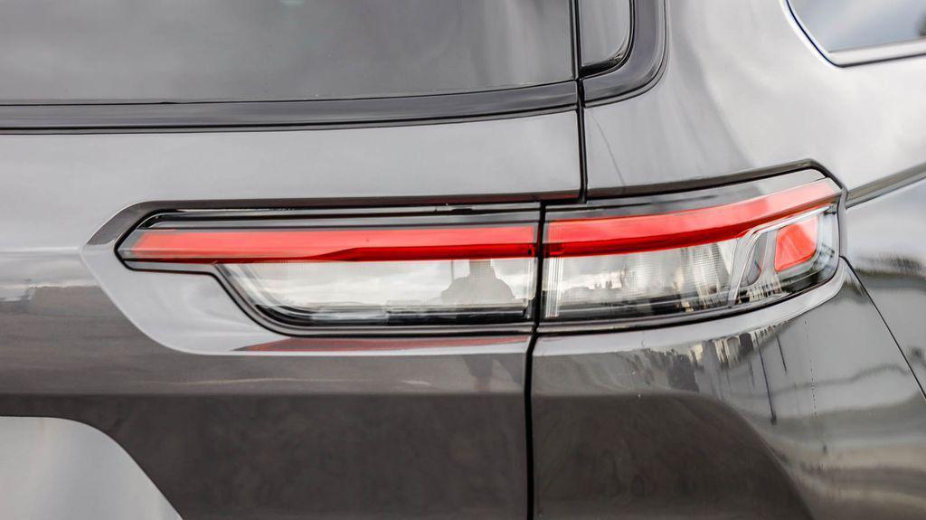 new 2025 Jeep Grand Cherokee L car, priced at $44,050