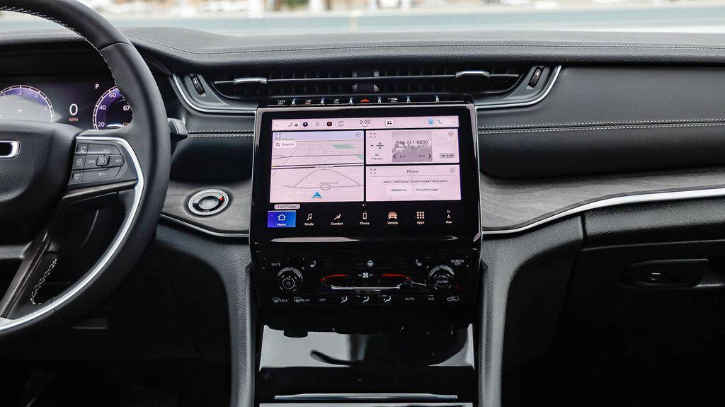 new 2025 Jeep Grand Cherokee L car, priced at $44,050
